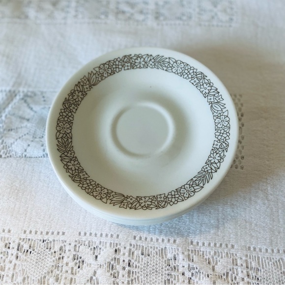 Vintage Corelle WOODLAND BROWN Saucer Side Plates 6.25” Set of 7 - Picture 2 of 8